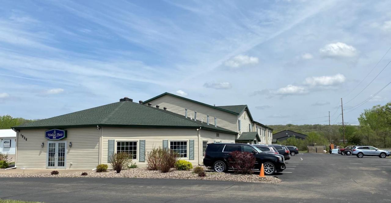 Windsor Place Inn Prairie du Chien Exterior foto